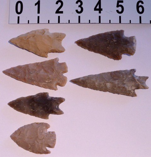 6 Texas Edwards Chert Points, high quality: Type: Various Material: Edwards Plateau Chert Length:3 3/4 inches largest - 2 1/8 smallest