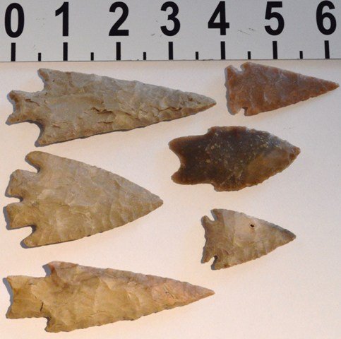 6 Texas Edwards Chert Points, high quality: Type: Various Material: Edwards Plateau Chert Length: 3 15/16 inches largest - 1 3/4 smallest