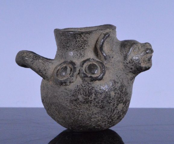 Pre-Columbian, Mayan poison bottle of jaguar: Culture: Pre-Columbian Classification: Mayan K'iché Maya of southern Guatemala Date: 600 AD - 850 AD