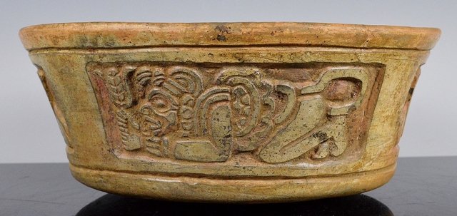 Mayan detailed carved corn God Bowl: Culture: Pre-Columbian Classification: Mayan K'iché Maya of southern Guatemala Date: 600 AD - 850 AD