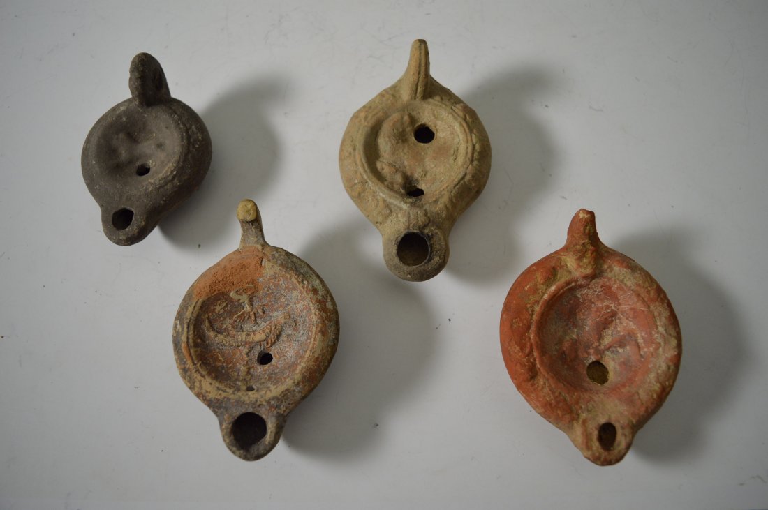 4 Roman oil lamps with images (1 of 1)