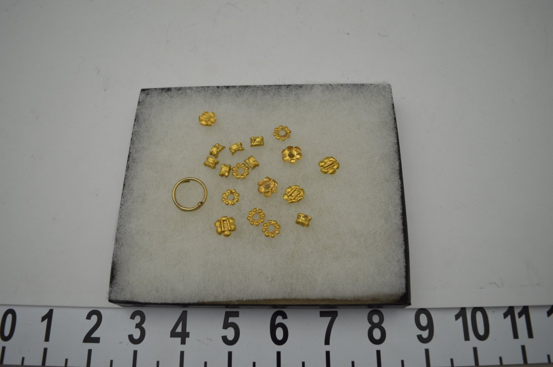 Ancient Roman Gold beads, ring & flowers 200 BC (1 of 3)