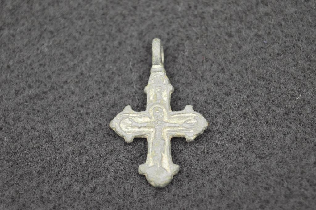 Coptic bronze crucifix with Christ pendant: A Coptic period 600 AD European pendant of a crucifix with Christ on one side and the stigmata on the verso. 1.5 inches long, Very wearable. Ex- John Hibner, acquired in Turkey during military service