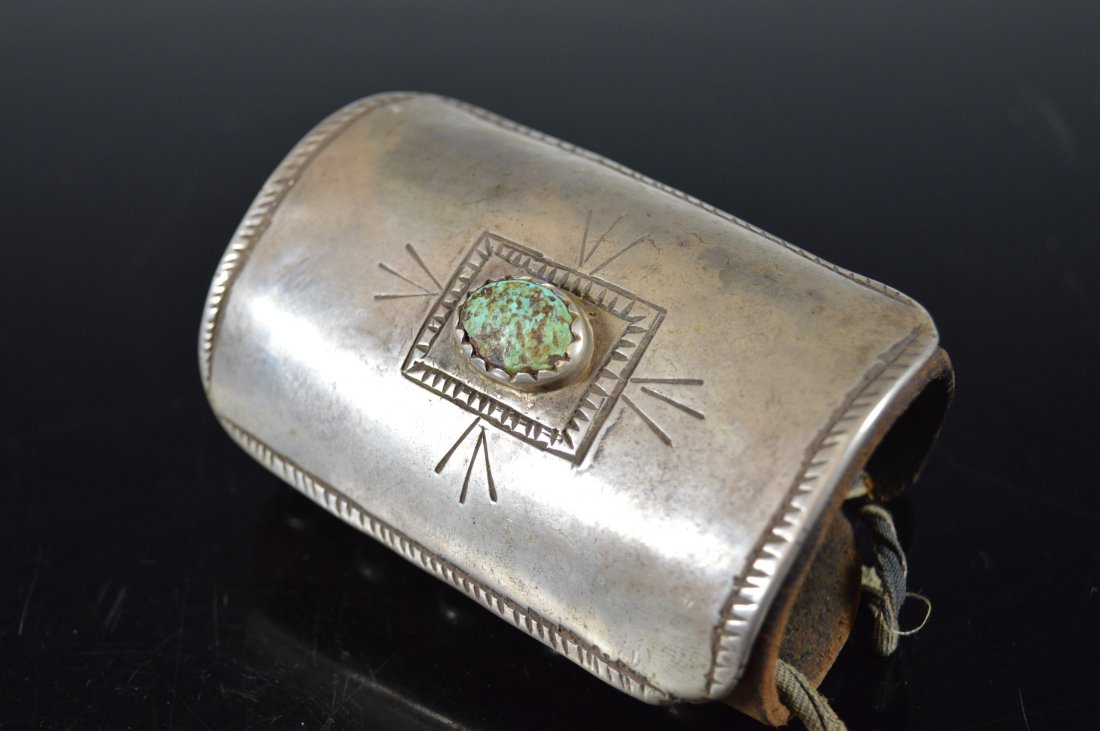 Navajo Ketoh / Wrist Guard with Turquoise Stone (1 of 7)