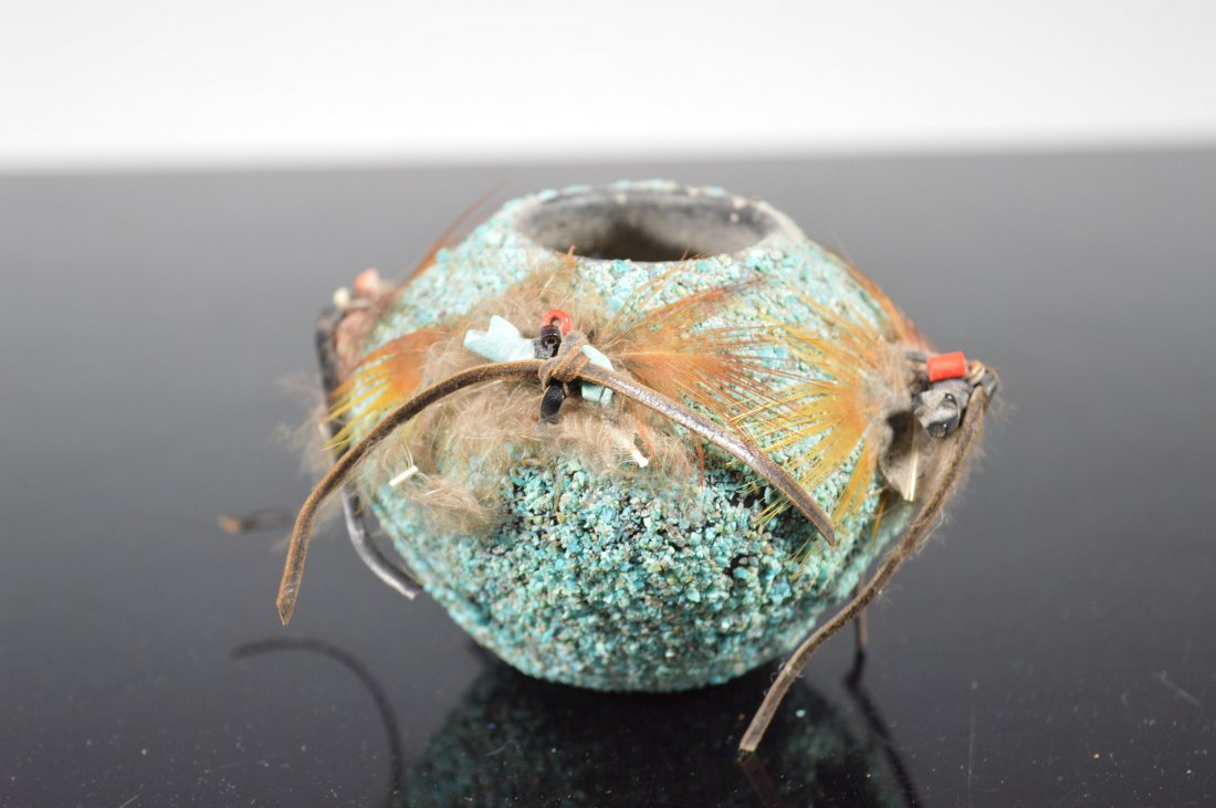 Zuni Pottery Fetish Jar with Fetishes (1 of 3)