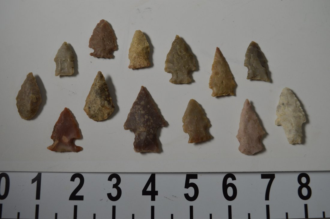 Texas ancient arrowheads 13 points (1 of 2)