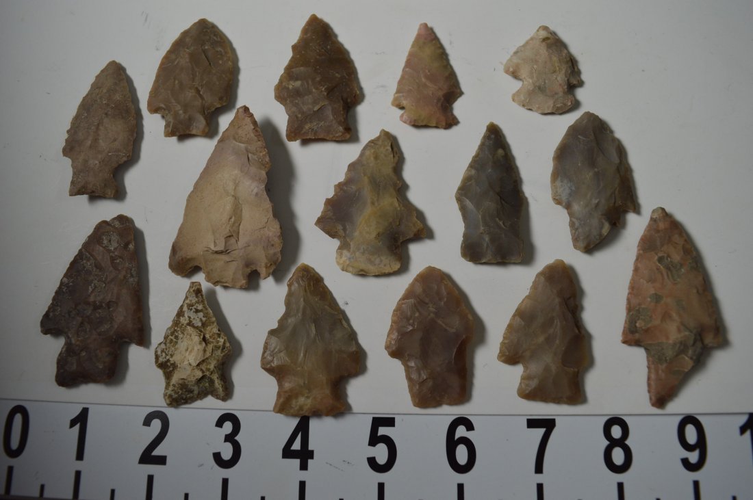 Texas ancient arrowheads 15 broken points (1 of 2)