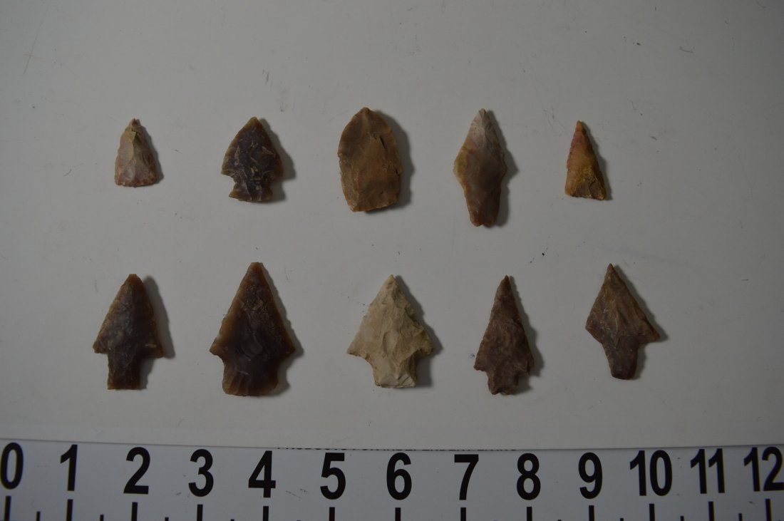 Texas ancient arrowheads 10 fine, small points (1 of 2)
