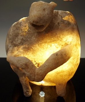 Very rare Colima stone jaguar stone vessel (1 of 4)