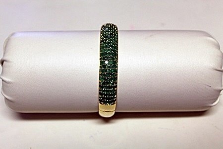 Beautiful Emerald Colombian Bangle: Beautiful Emerald Colombian Bangle approx. 51.25 cts yellow gold over silver
