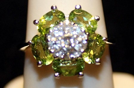 Beautiful Russian Chrome Diopside & Diamonds SS Ring.: Beautiful Russian Chrome Diopside & Diamonds SS Ring. Sterling Silver Ring with Russian Chrome Diopside and Diamonds twt approx. 3cts.