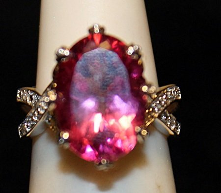 Gorgeous Lab Ruby with Diamond Chips Sterling Silver: Gorgeous Lab Ruby with Diamond Chips Sterling Silver Ring. Gemstnes twt approx. 6cts.