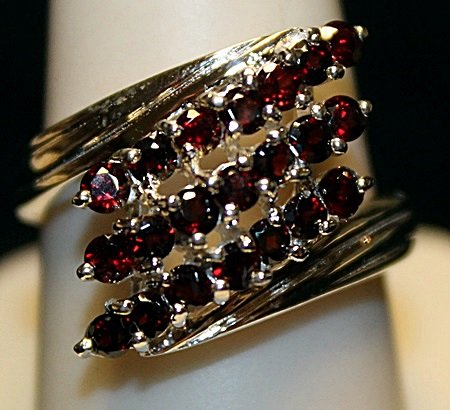 Fancy Pigeon Blood Rubies Sterling Silver Ring. (171L): Fancy Pigeon Blood Rubies Sterling Silver Ring. (171L) Gemstones twt approx. 3cts.