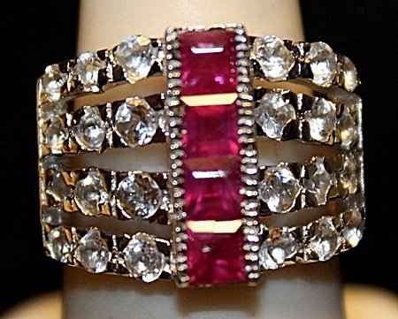 Gorgeous Rubies with White Topaz SS Ring. (161L): Gorgeous Rubies with White Topaz SS Ring. (161L) Gemstones twt approx. 5cts. Sterling Silver.