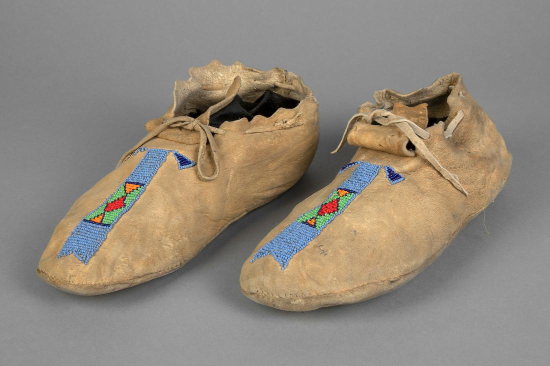 Plains, Pair of Beaded Hide Moccasins, ca. 1920 (1 of 3)