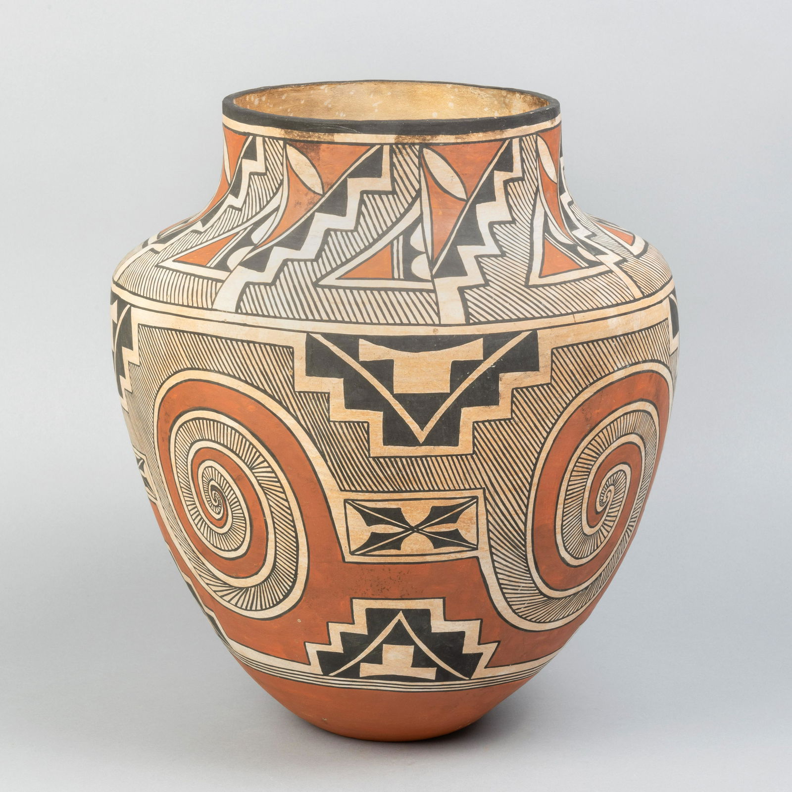 Victoria Garcia, Polychrome Acoma Pot, 1989 (1 of 3)