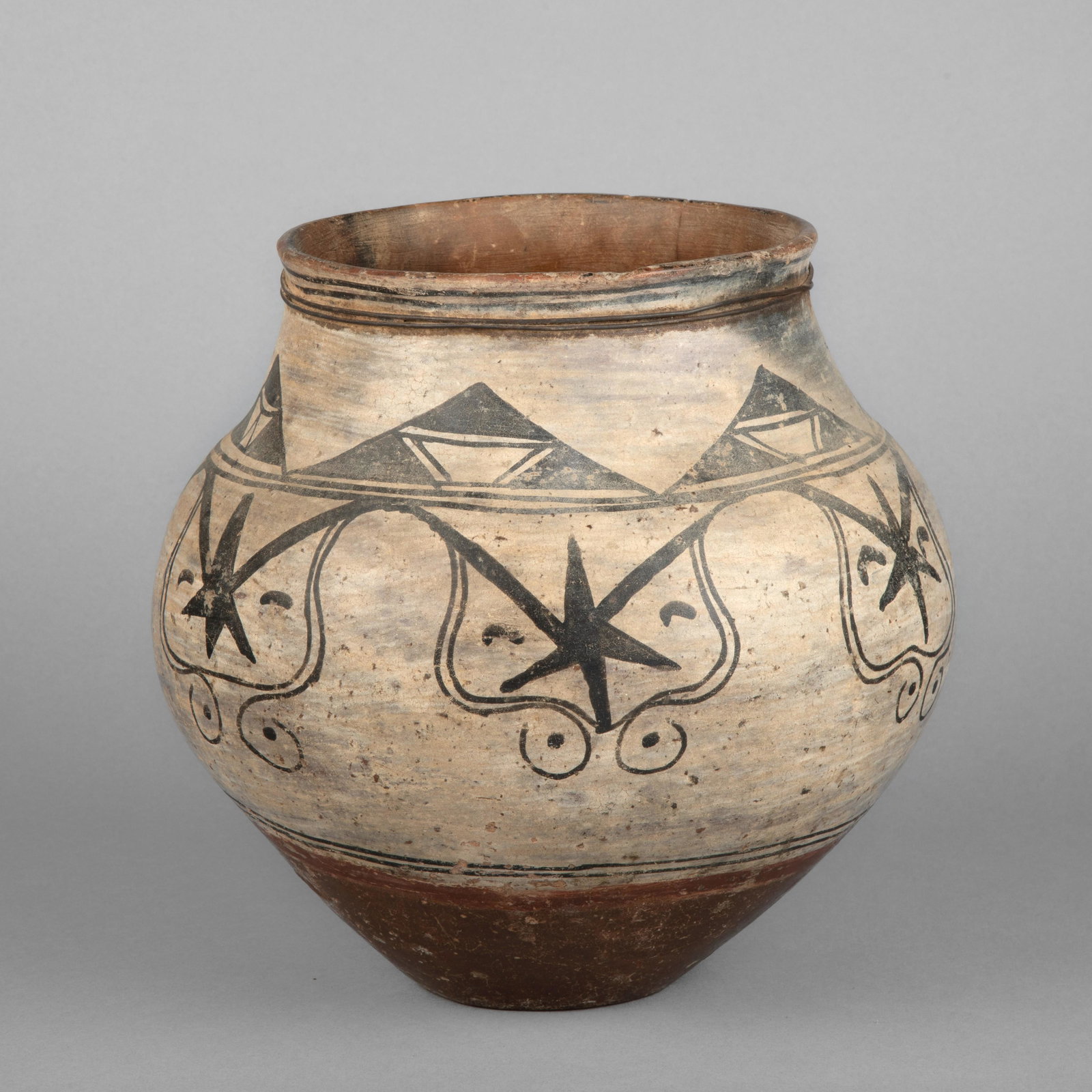 Tesuque, Storage Jar, ca. 1890 (1 of 4)