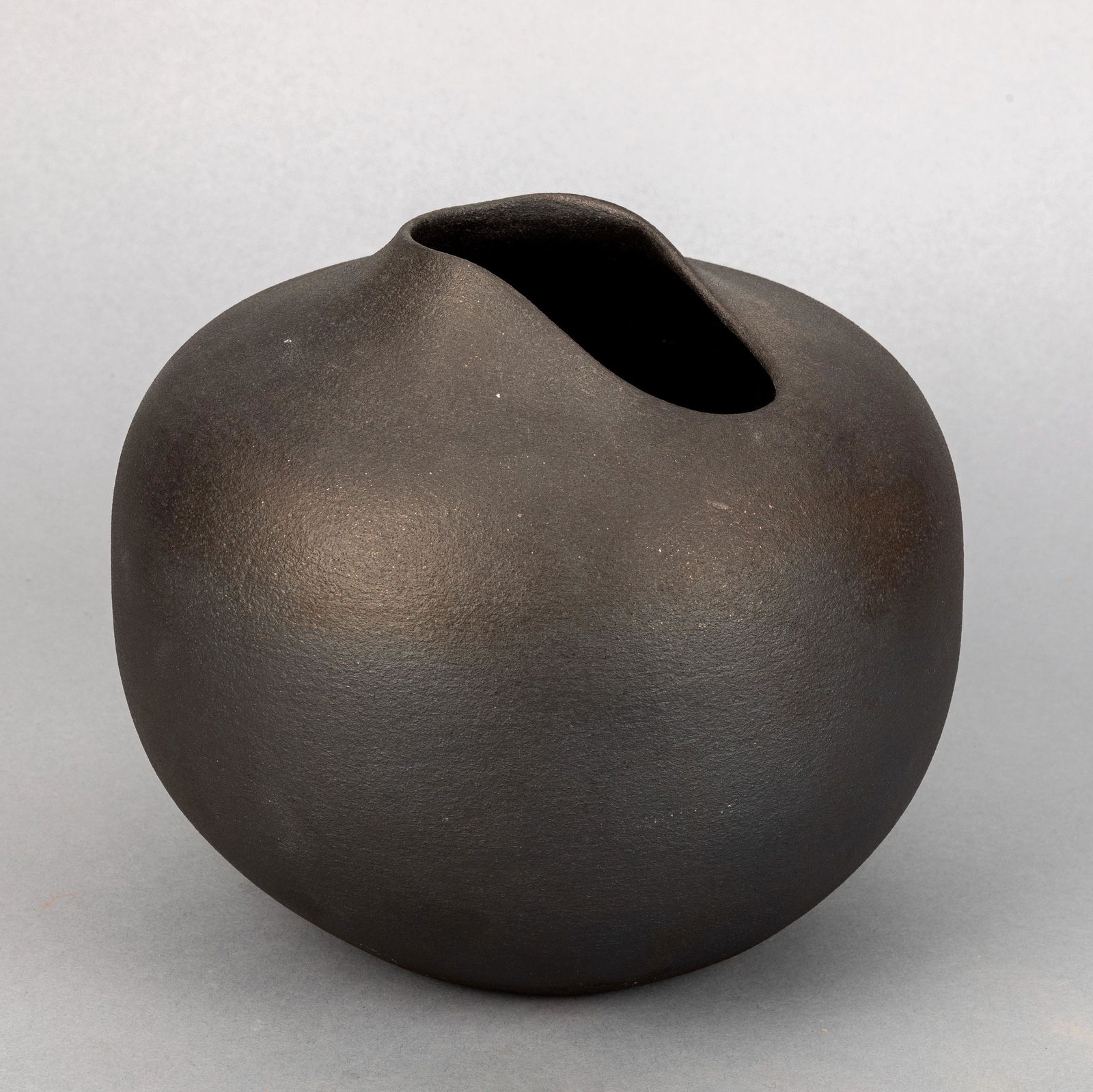 Santa Clara/Taos, Edna Romero, Micaceous Clay Jar, 1990 (1 of 3)