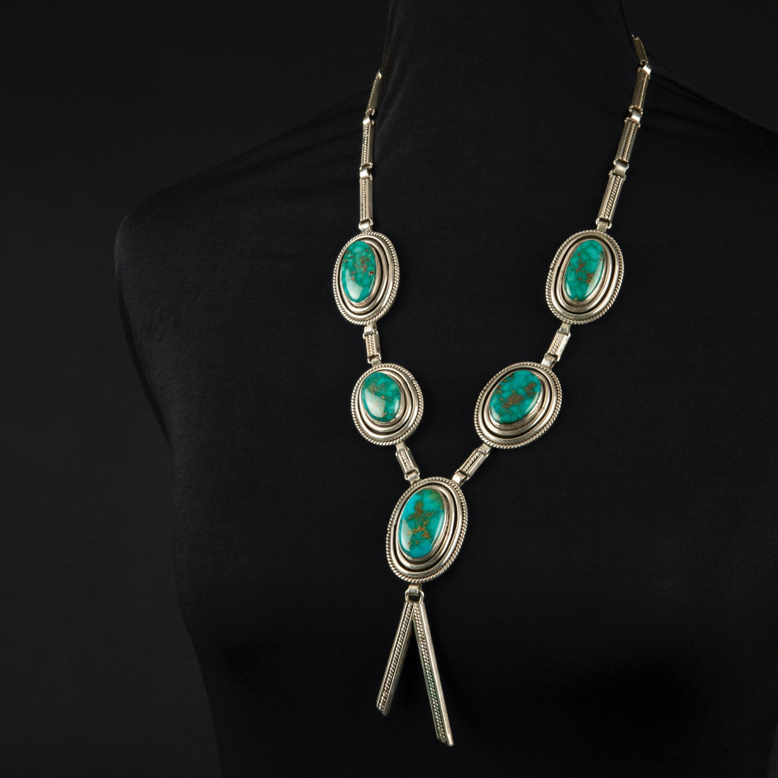Dine [Navajo], Blue Green Turquoise Necklace, ca. 1980 (1 of 2)