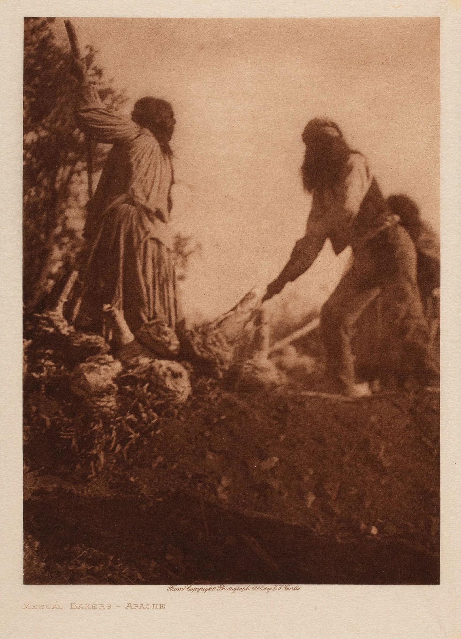 Edward S. Curtis, Mescal Bakers - Apache, 1906 (1 of 2)