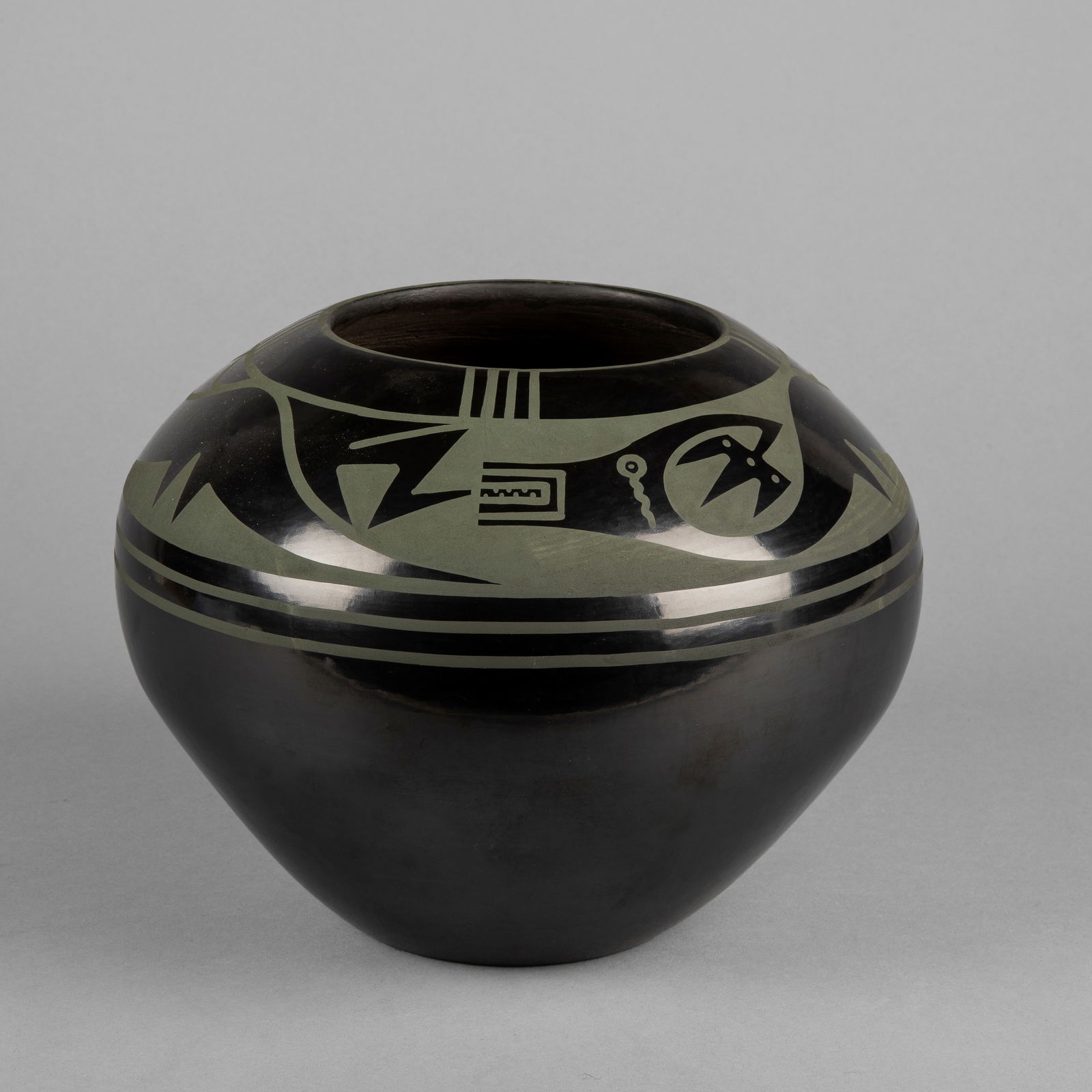 Martha Appleleaf, Blackware Jar with Avanyu (1 of 3)