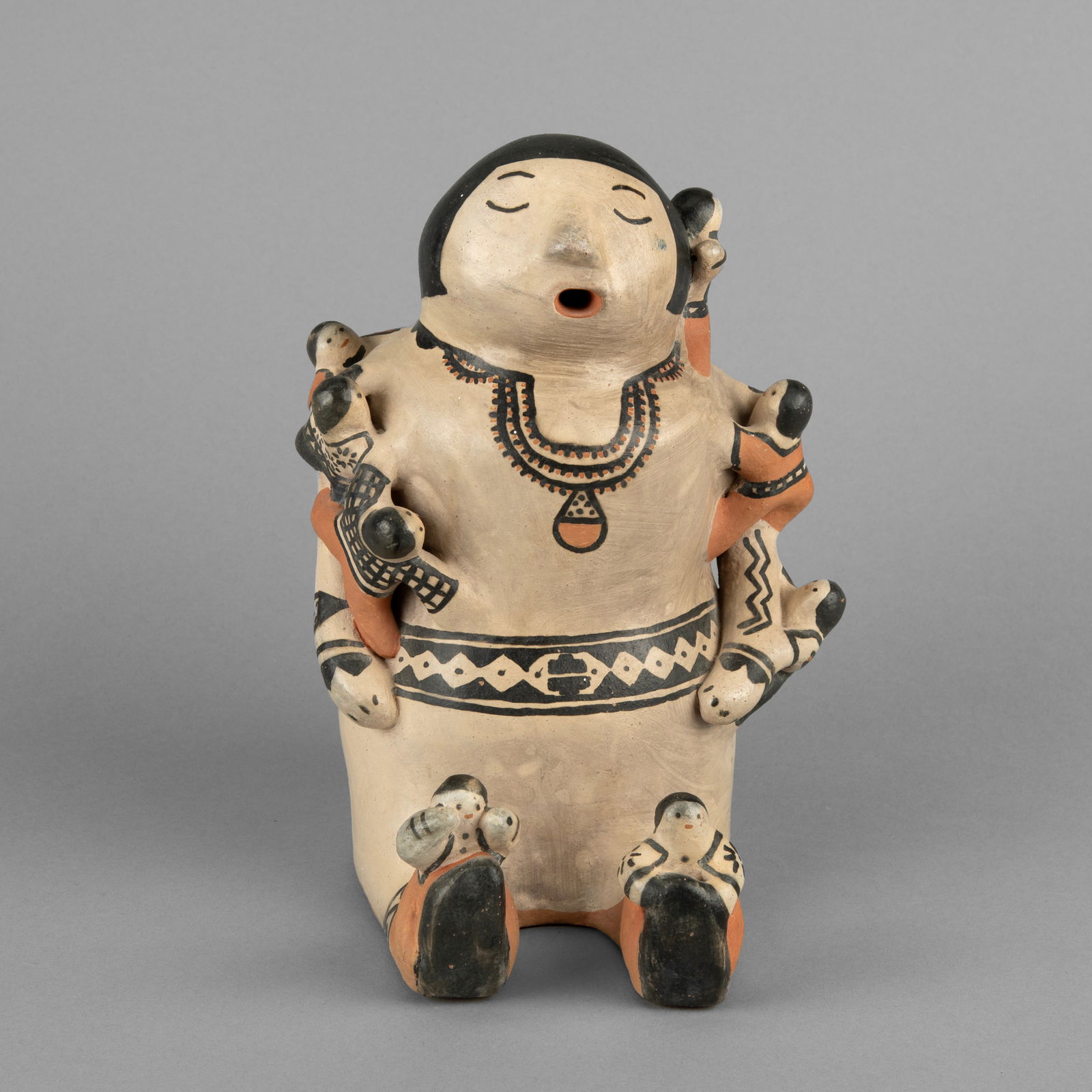 Rita & Ivan Lewis, Storyteller with Eight Children (1 of 5)