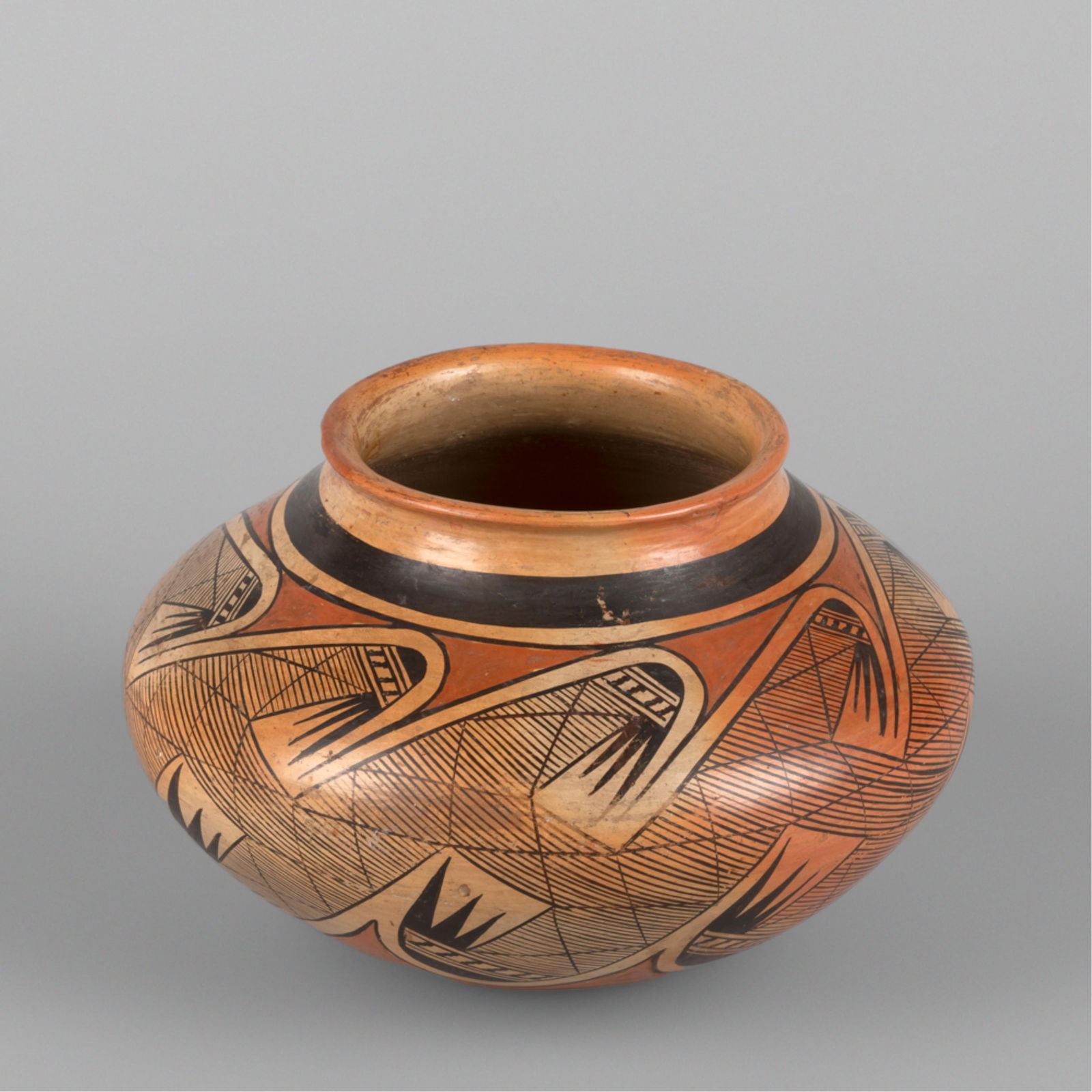 Fannie Nampeyo, Migration Pattern Jar, ca. 1975 (1 of 3)