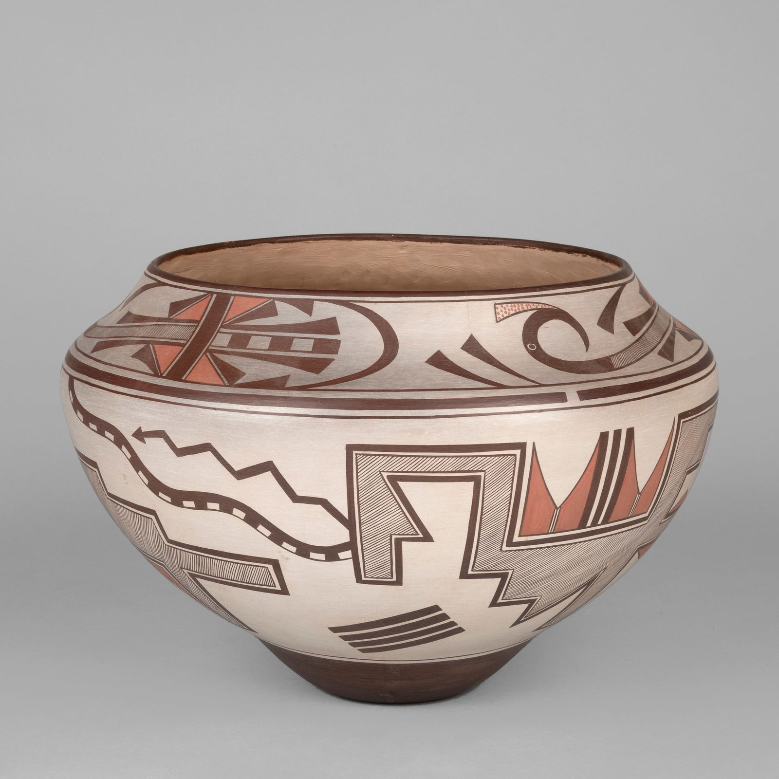 Les Namingha, Polychrome Jar (1 of 4)