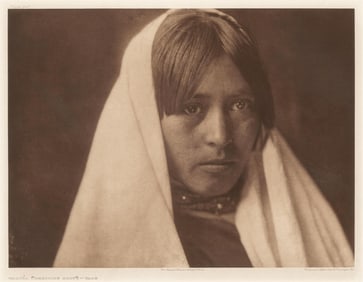 Edward S. Curtis, Walvía ("Medicine Root") - Taos, 1905