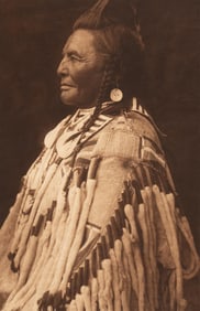 Edward S. Curtis, Shot in the Hand - Apsaroke, 1908