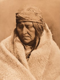 Edward S. Curtis, Two Bear Woman - Piegan, 1911