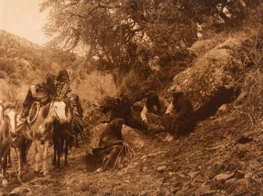 Edward S. Curtis, Story Telling - Apache, 1908 (1 of 4)