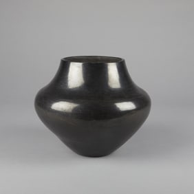 Maria Martinez, Polished Blackware Pot, ca. 1935