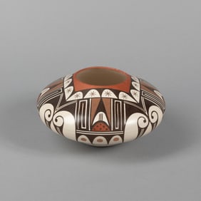 Stetson Setalla, Polychrome Pot