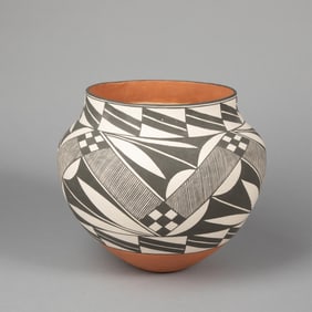 Lolita Torivio Concho, Polychrome Pot with Geometric Design, 1979