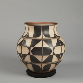 Lisa Holt + Harlan Reano, Jar with Black and White Geometric Design, ca. 2010