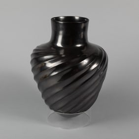 Alonso Sandoval, Blackware Jar with Spiral Ribs