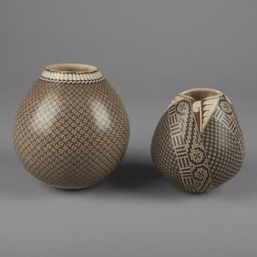 Maribel Ponce et al, Two Pots with Geometric Designs