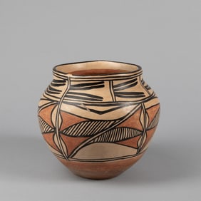 Kewa (Santo Domingo), Polychrome Jar, ca. 1925