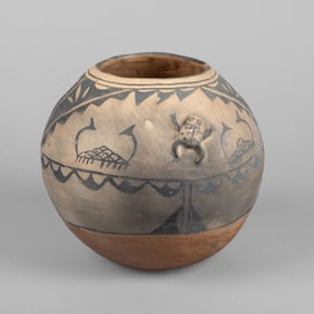Teresita Romero, Three Frog Pot, ca. 1955