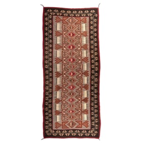 Diné (Navajo), Teec Nos Pos Runner, ca. 1940