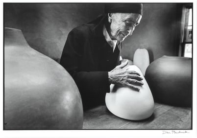 Dan Budnik, Georgia O'Keeffe at the Ghost Ranch with Pots by Juan Hamilton, 1975