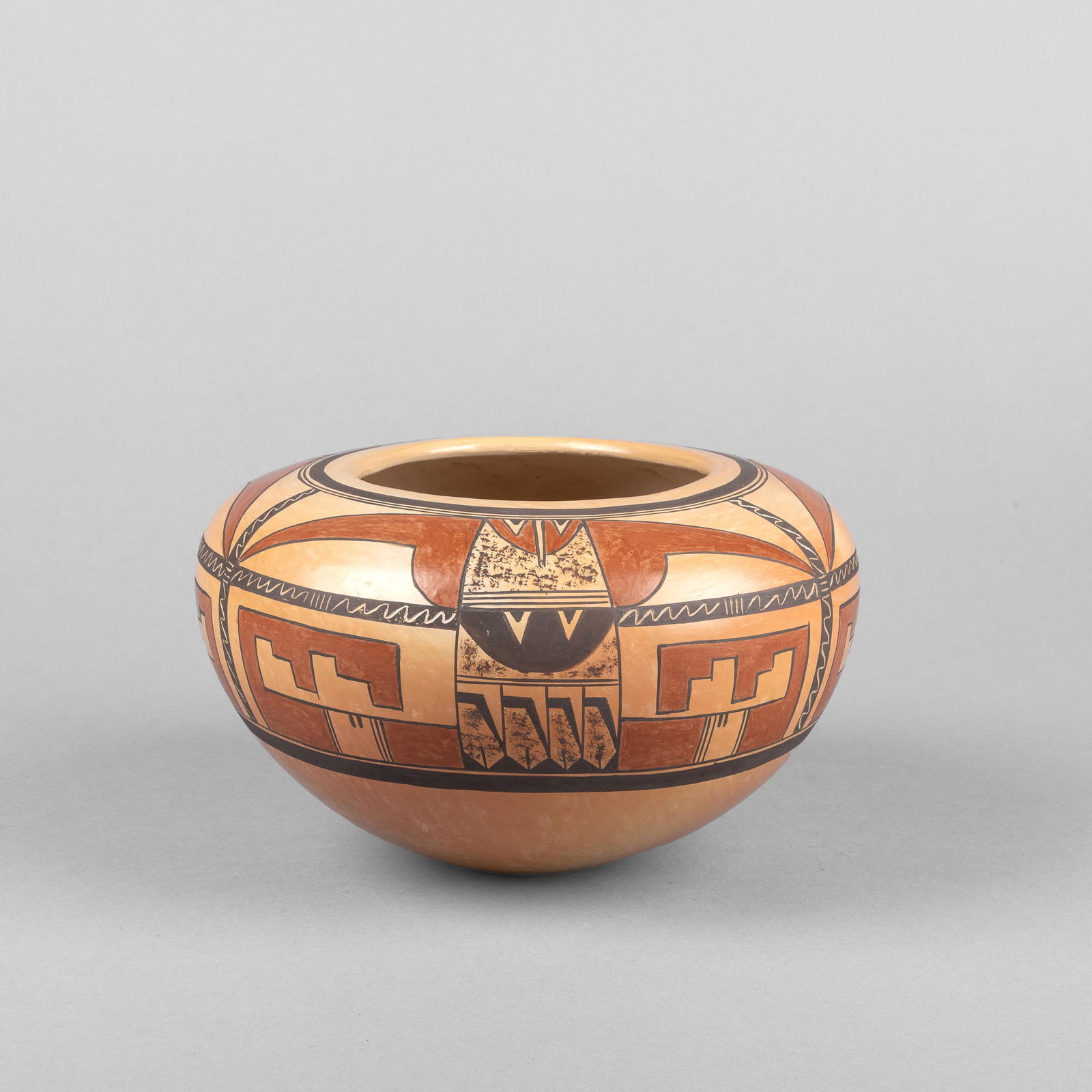 Jean [Sak’Honsee] Sahme Nampeyo, Polychrome Pot (1 of 3)
