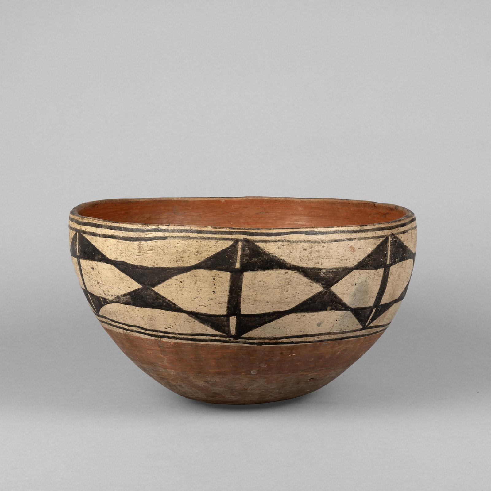 Kewa (Santo Domingo), Dough Bowl, ca. 1925 (1 of 3)