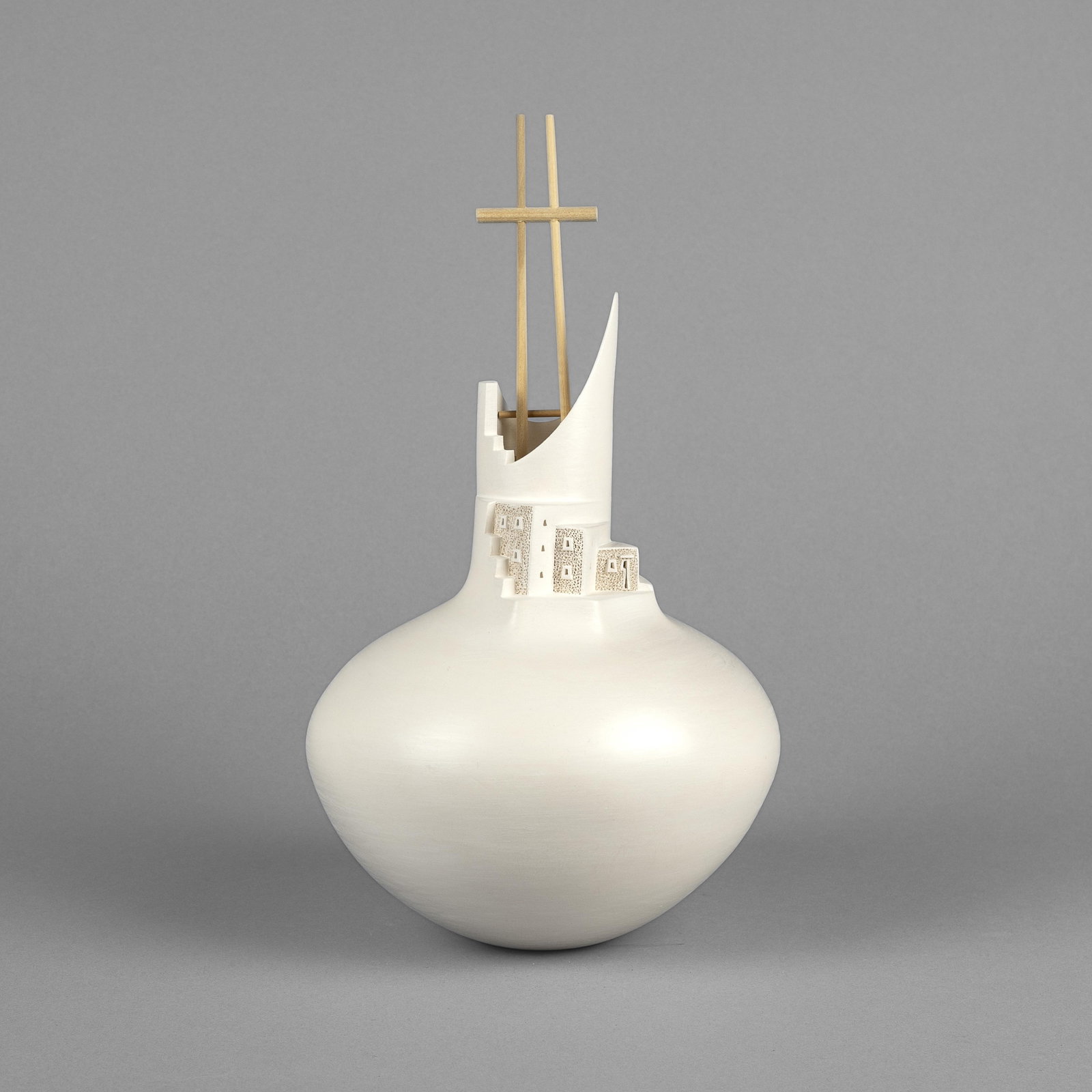 Wilfred Garcia, Shouldered Kiva Jar with Ladder