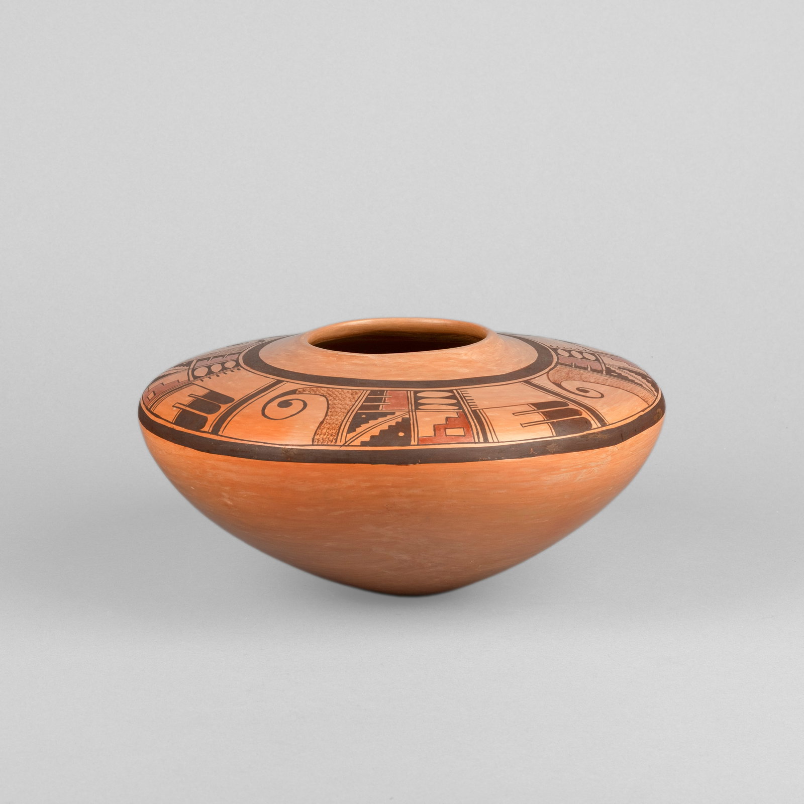 Priscilla Namingha Nampeyo, Polychrome Olla