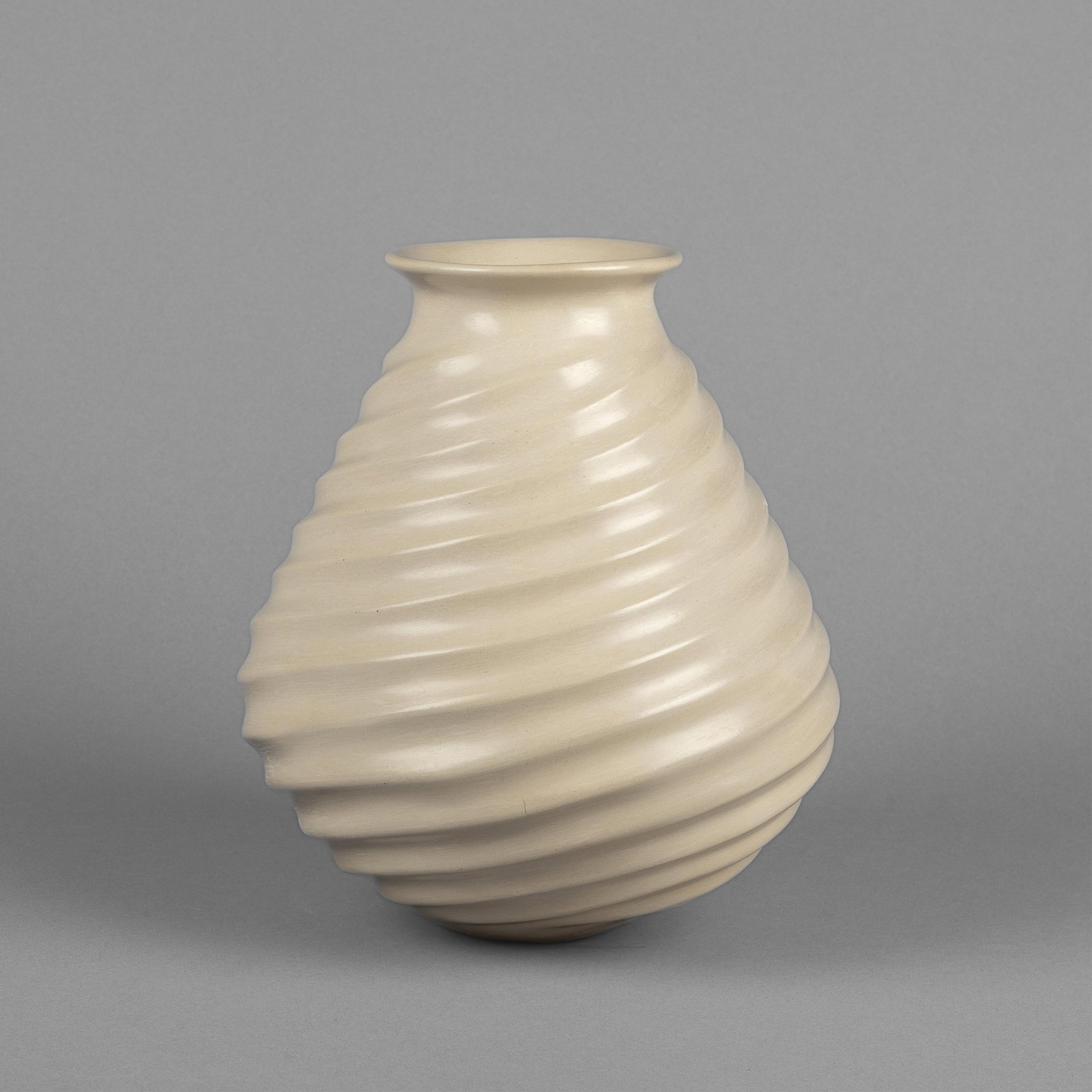 Alonso Sandoval, Buff Vase with Spiral Ribs (1 of 3)