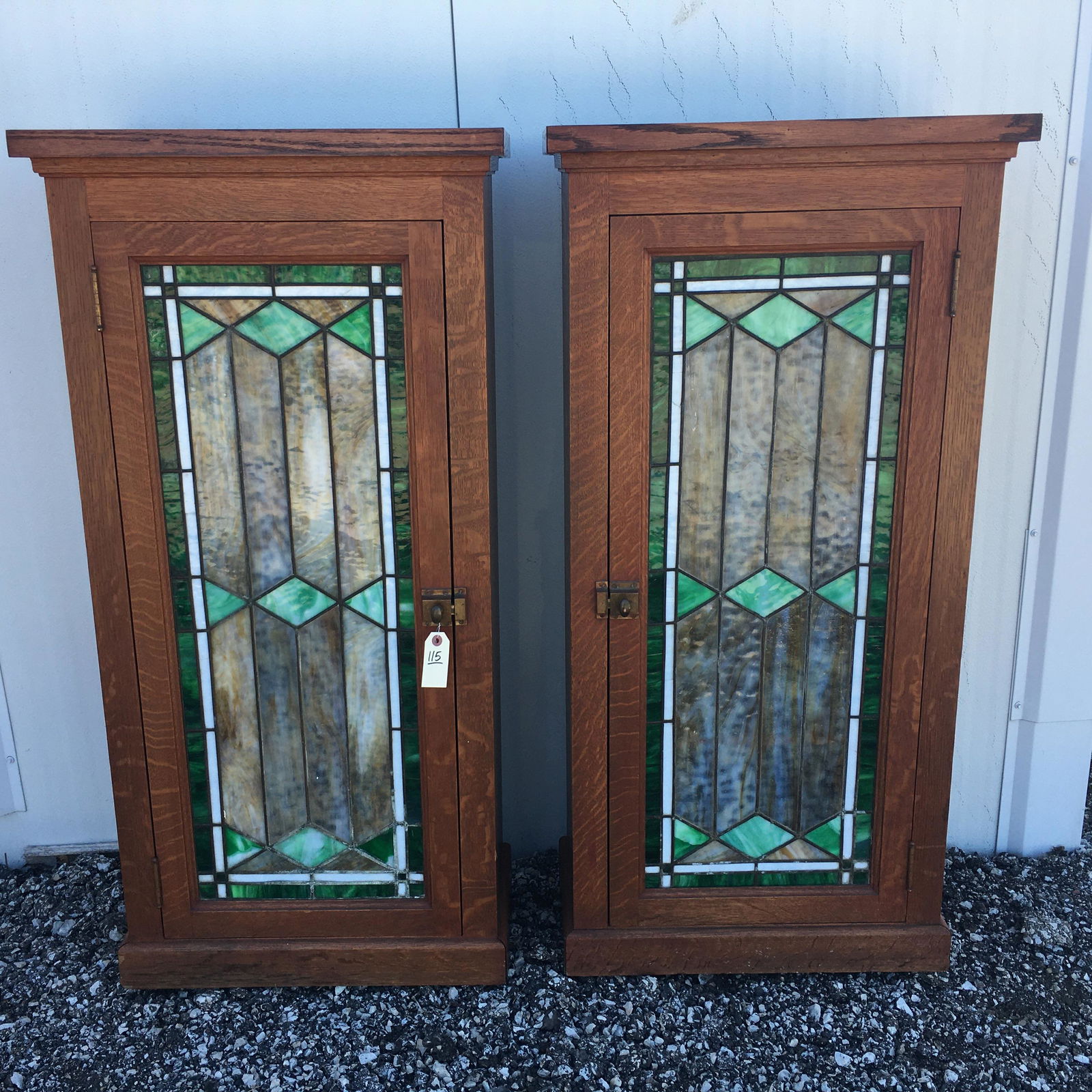 Pair of Leaded Glass Door (0115) on Jul 04, 2022 Rossville