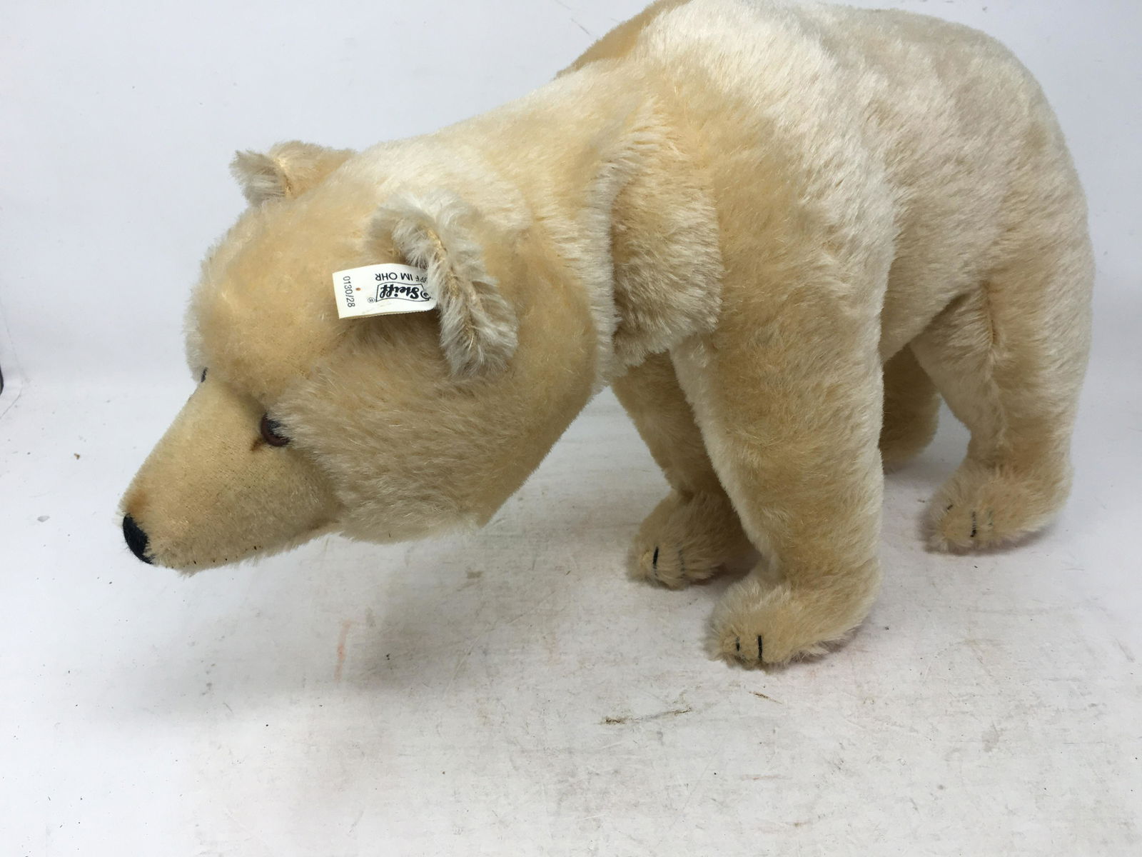 Steiff Vintage 1989 Mechanical Polar Bear (1 of 6)
