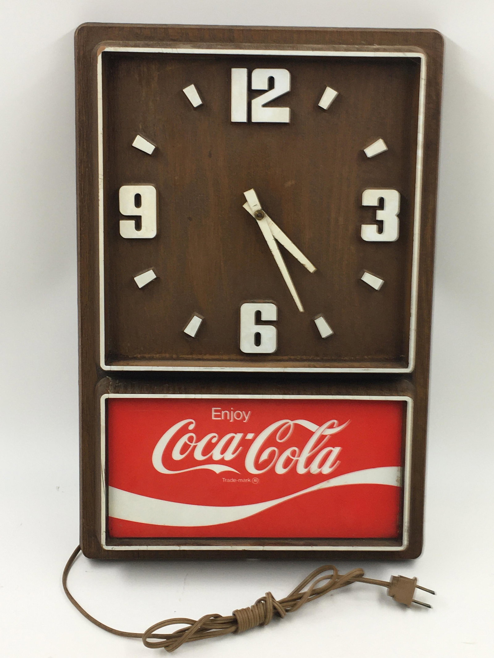 Enjoy Coca Cola Advertising Clock (1 of 2)